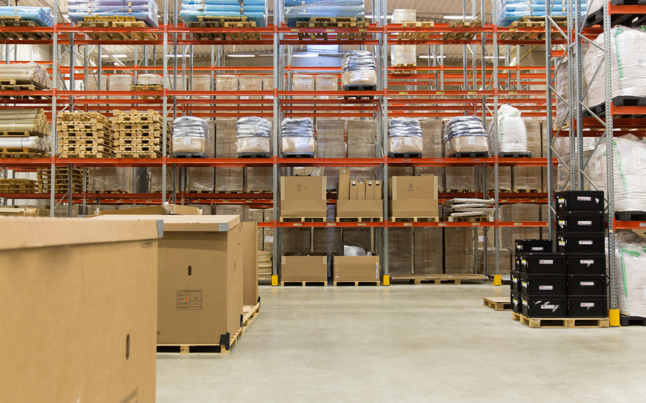 How Logistics and Warehousing Impact Customer Satisfaction